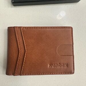 Runbox Novelty Wallet Oil Brown